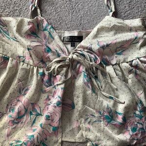 Cream crop top , flower design, size L